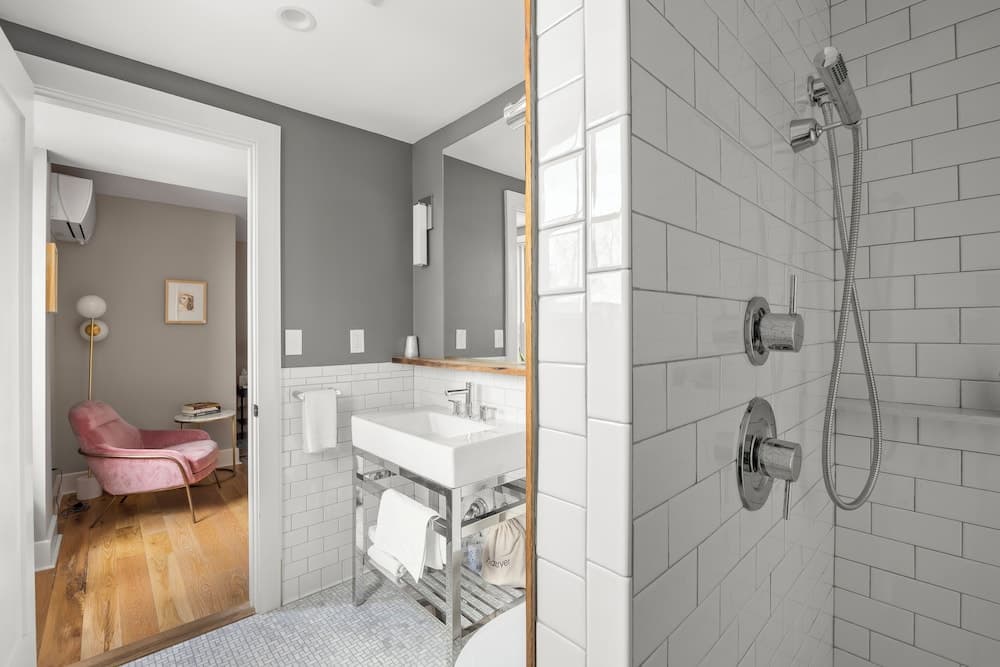 Howard Hotel gallery photo in Hudson, NY — image 10