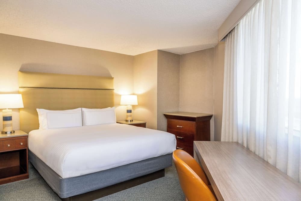 Hilton Richardson Dallas interior in Richardson, TX — gallery photo 2