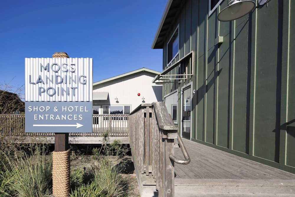 Inn At Moss Landing Point gallery photo in Moss Landing, CA — image 33