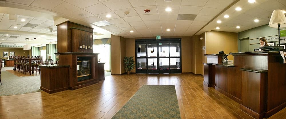 Hampton Inn Brentwood gallery photo in Brentwood, CA — image 8