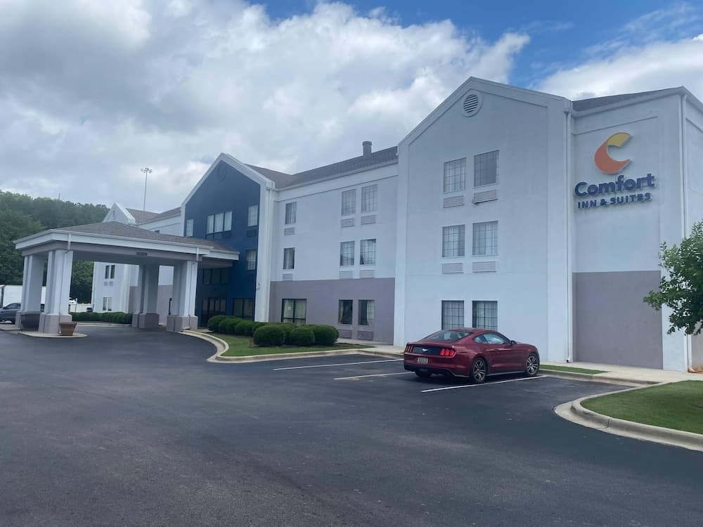 Comfort Inn & Suites Trussville I-59 exit 141 — hotel in Trussville, Alabama