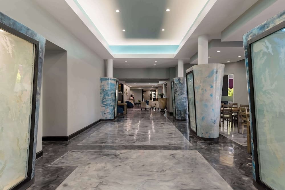 Clarion Hotel San Angelo near Convention Center gallery photo in San Angelo, TX — image 9