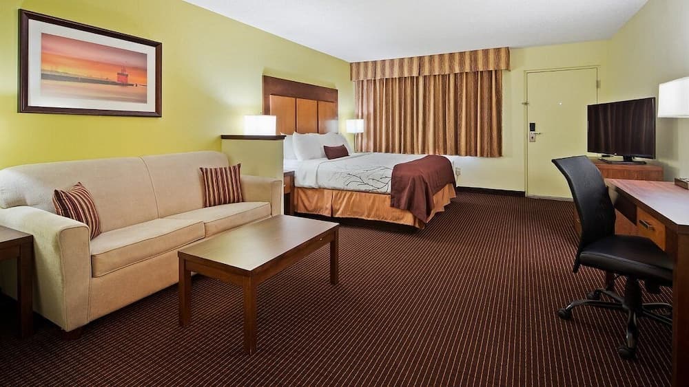 White Pines Inn & Suites gallery photo in Holland, MI — image 30