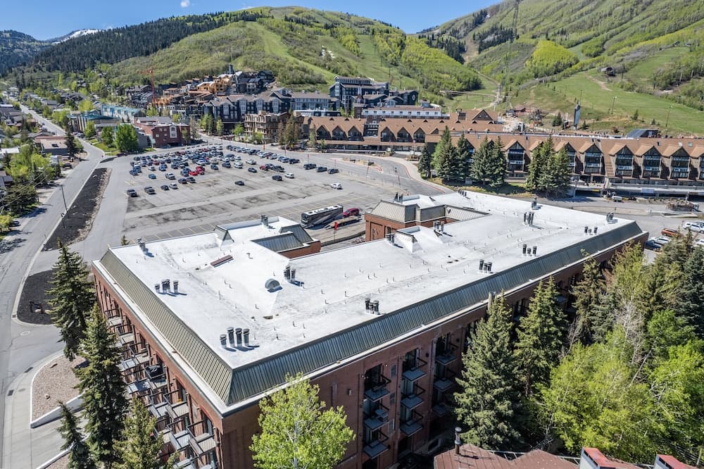 Shadow Ridge by Luxury Mountain Destinat featured exterior or lobby in Park City, UT — similar hotel