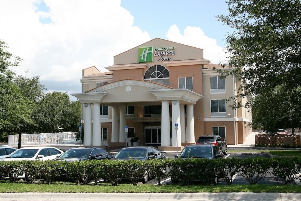 Holiday Inn Express Hotel & Suites Brooksville West by IHG gallery photo in Spring Hill, FL — image 21