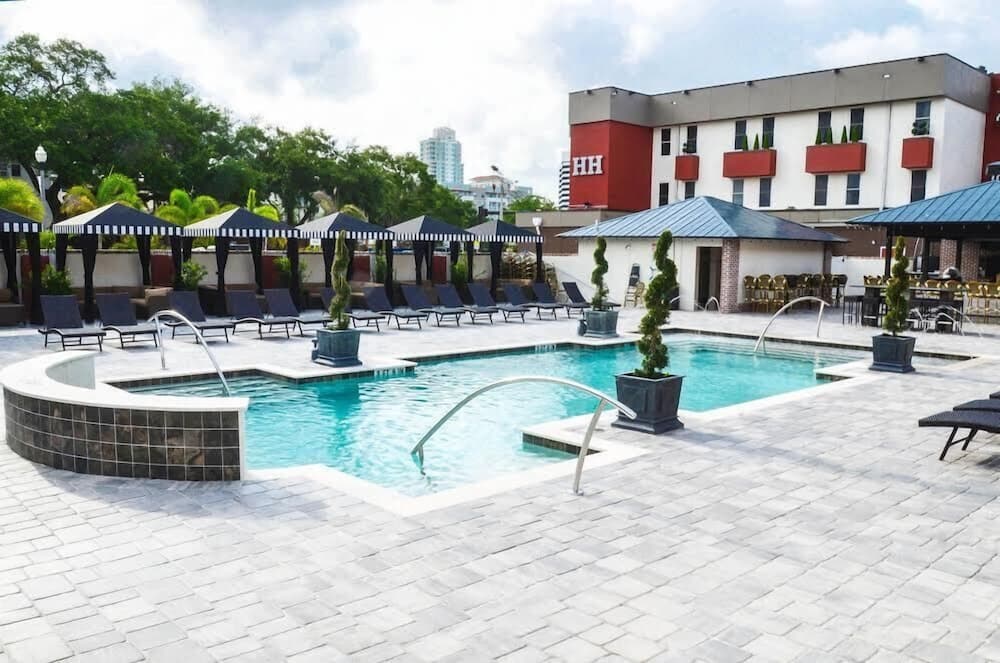 Hollander Boutique Hotel gallery photo in St. Petersburg, FL — image 76
