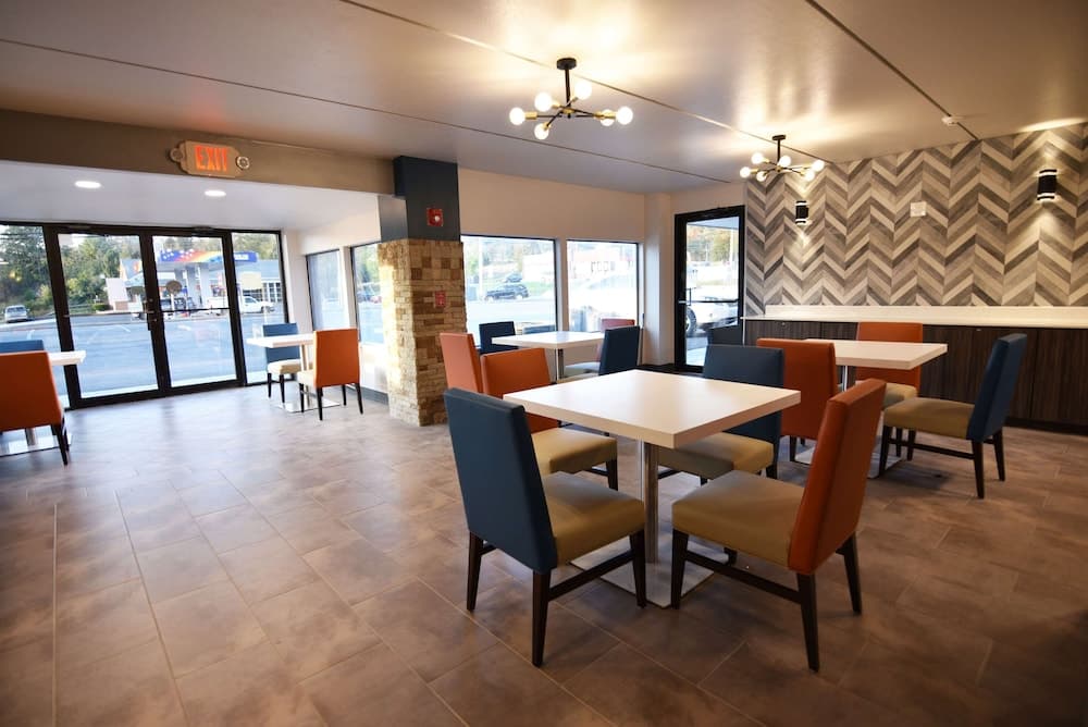 Baymont by Wyndham Pine Grove I-81 gallery photo in Pine Grove, PA — image 7