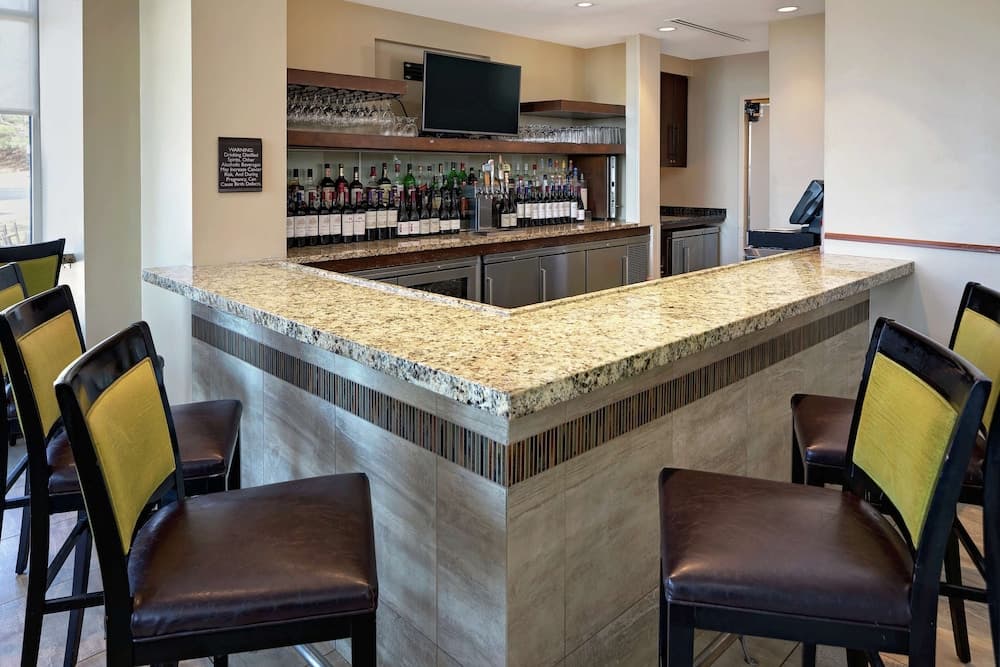 Hilton Garden Inn Hartford North/Bradley Int'l Airport gallery photo in Windsor — image 31