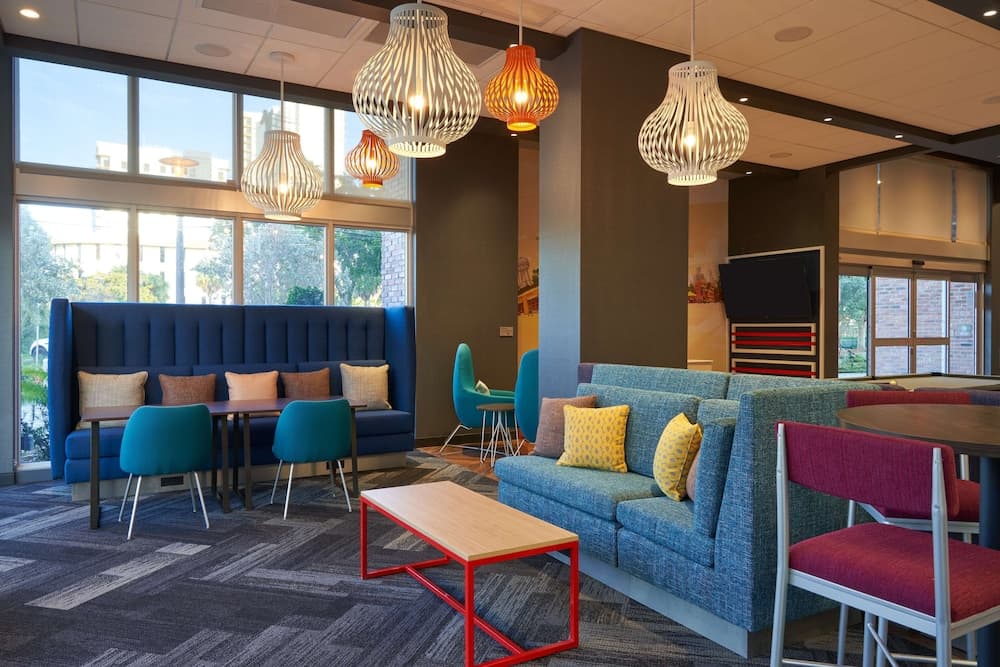 Tru by Hilton Fort Lauderdale Downtown interior in Fort Lauderdale, FL — gallery photo 2