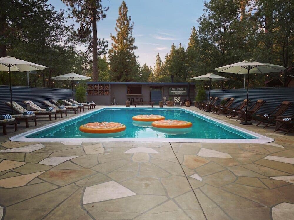 OAK Knoll Unit 9 #2407 featured exterior or lobby in Big Bear Lake, CA — similar hotel