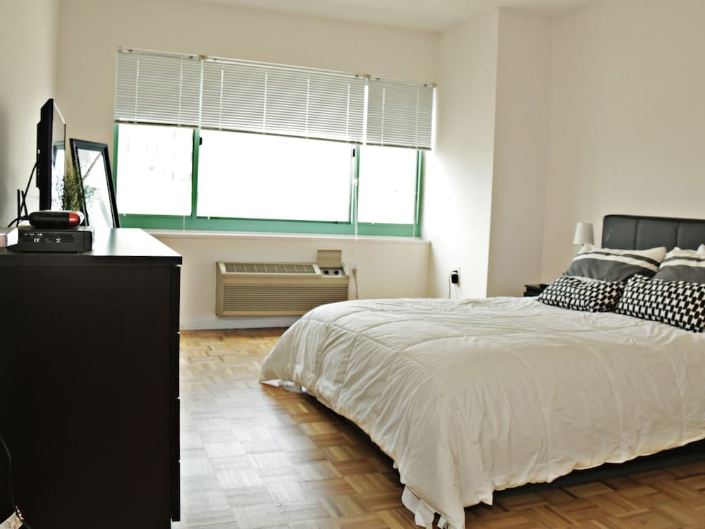 BellaView Suites featured exterior or lobby in Jersey City, NJ — similar hotel