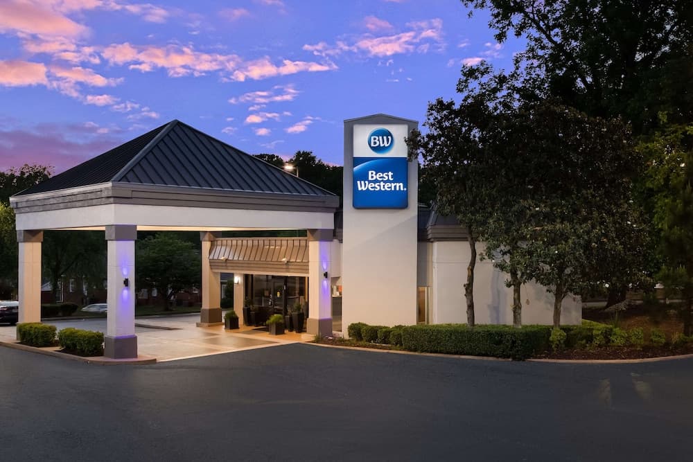 Clarion Pointe Morrow - Atlanta South — hotel in Morrow, Georgia