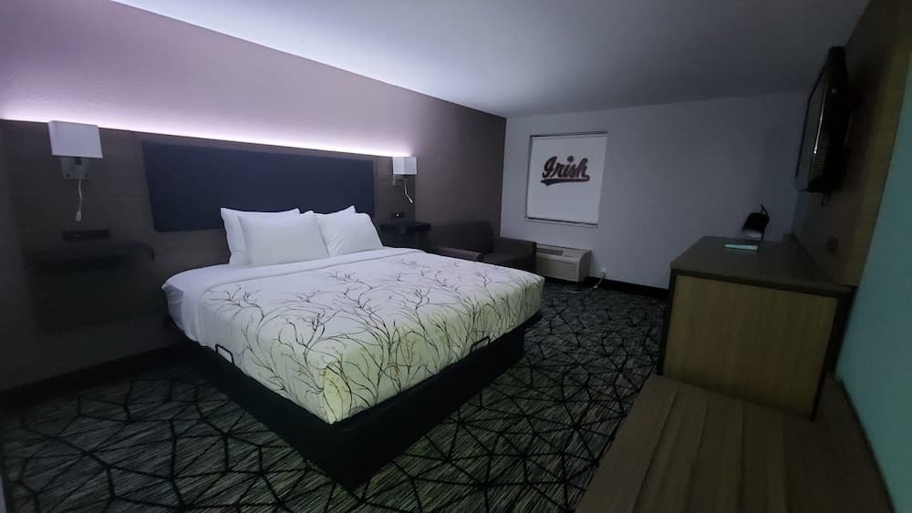 Baymont By Wyndham South Bend property views in South Bend, IN — gallery photo 3