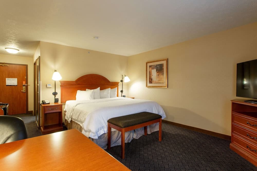 Hampton Inn Waterloo Cedar Valley gallery photo in Waterloo, IA — image 61