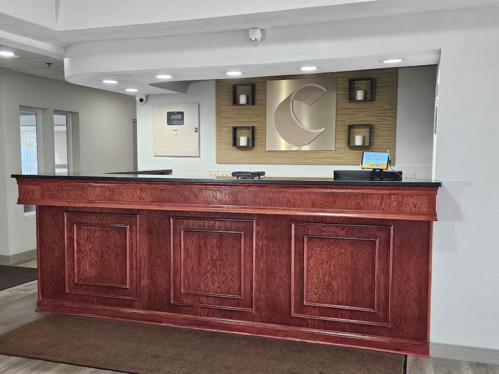 Comfort Inn Lincoln I-80 interior in Lincoln, NE — gallery photo 2
