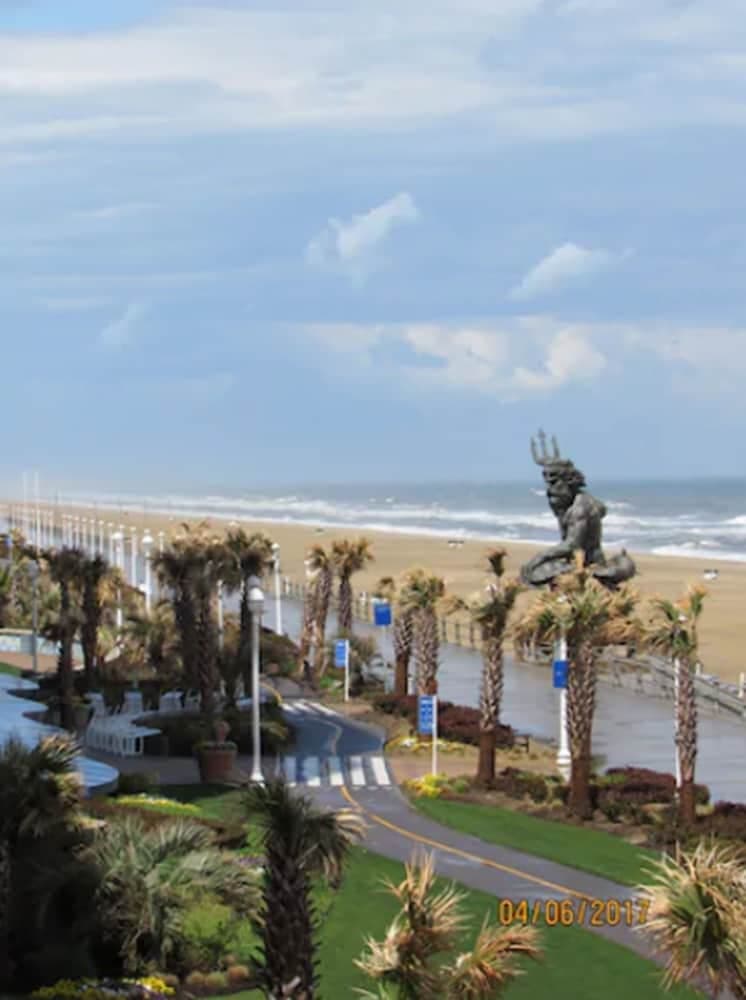 The Oceanfront Inn - Virginia Beach gallery photo in Virginia Beach, VA — image 16