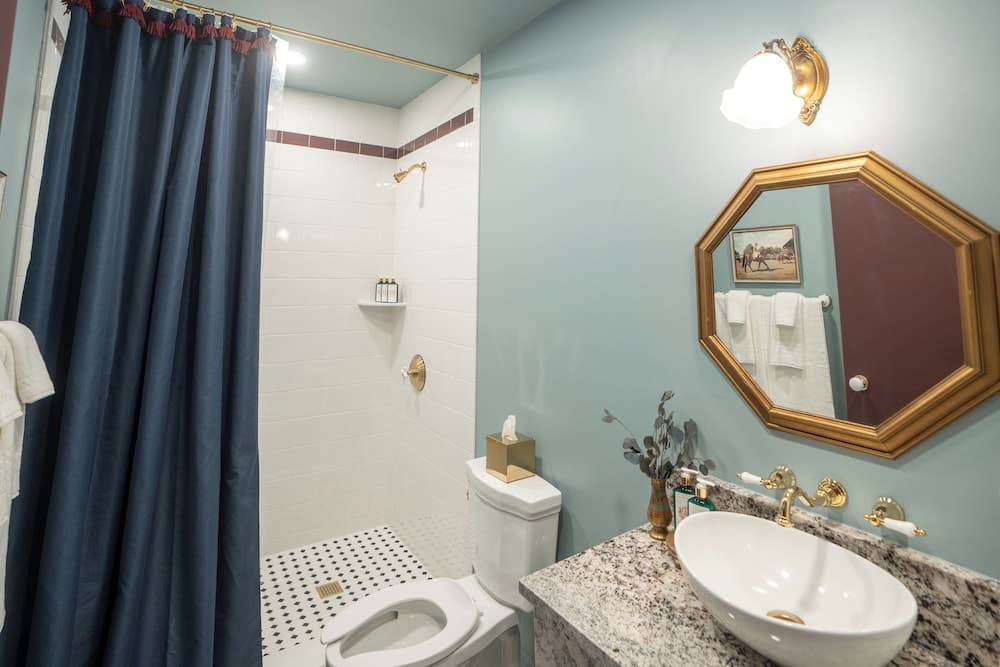The Aldenberg Hotel interior in Versailles, KY — gallery photo 2
