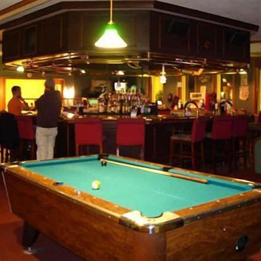 Travelodge by Wyndham Gaylord property views in Gaylord, MI — gallery photo 3