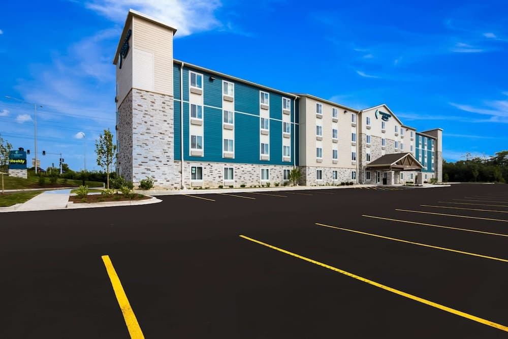 WoodSpring Suites Chicago Addison featured exterior or lobby in Addison, IL — similar hotel