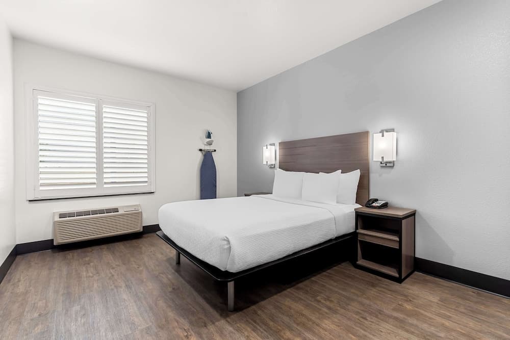 SureStay by Best Western Livingston Merced County gallery photo in Livingston, CA — image 4