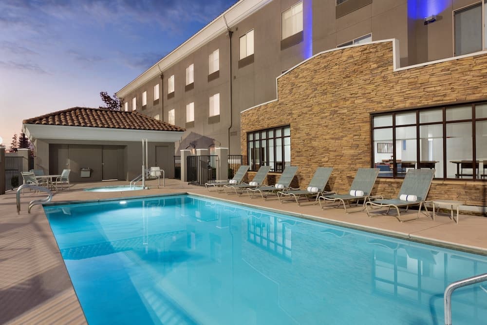 Holiday Inn Express Hotel & Suites Merced by IHG gallery photo in Merced, CA — image 23