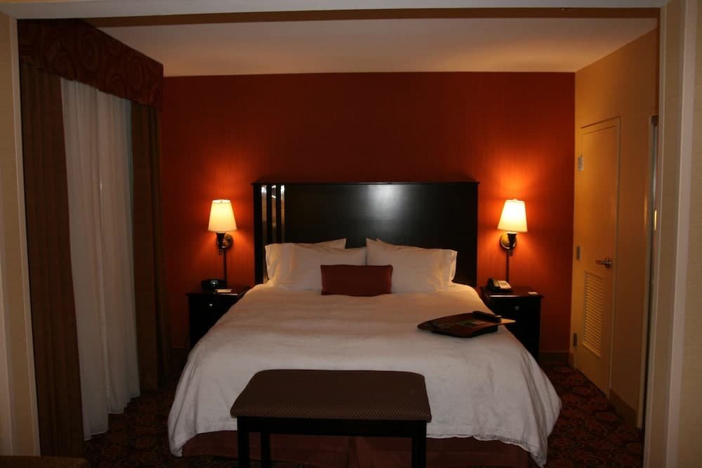 Hampton Inn Turnersville (Philadelphia Area) interior in Blackwood, NJ — gallery photo 2