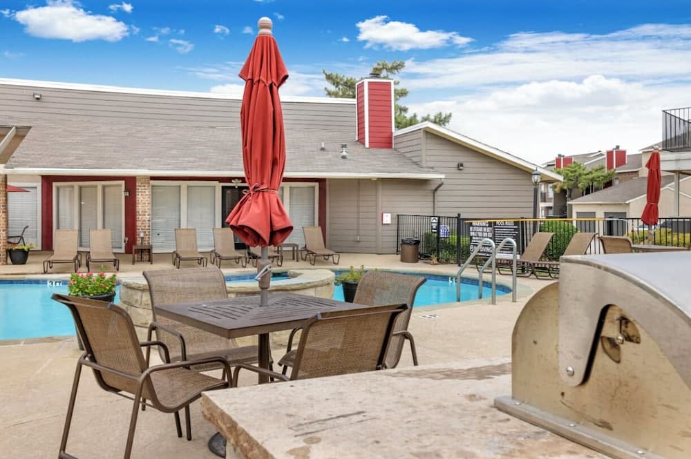 Landing Grand Prairie — hotel in Grand Prairie, Texas