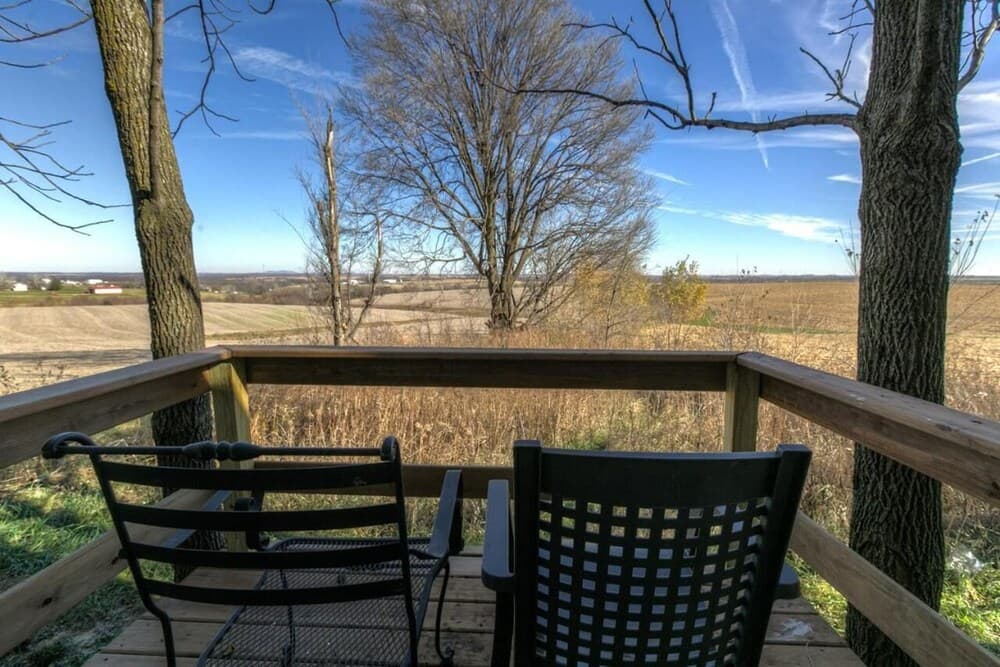 The Wisconsin Wood Inn featured exterior or lobby in Dickeyville, WI — similar hotel