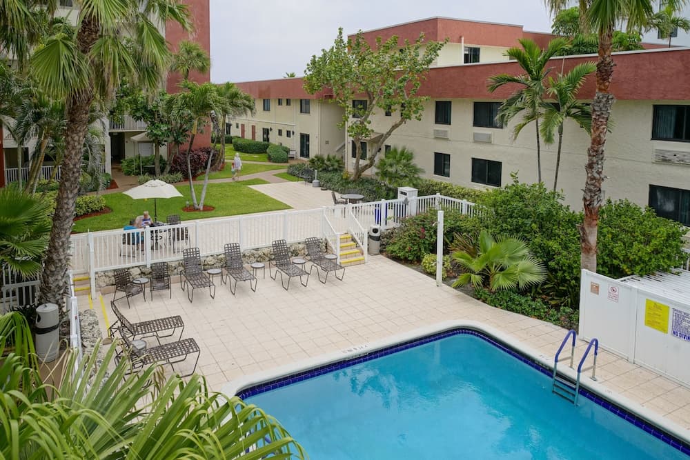 La Costa Beach Club gallery photo in Pompano Beach, FL — image 10