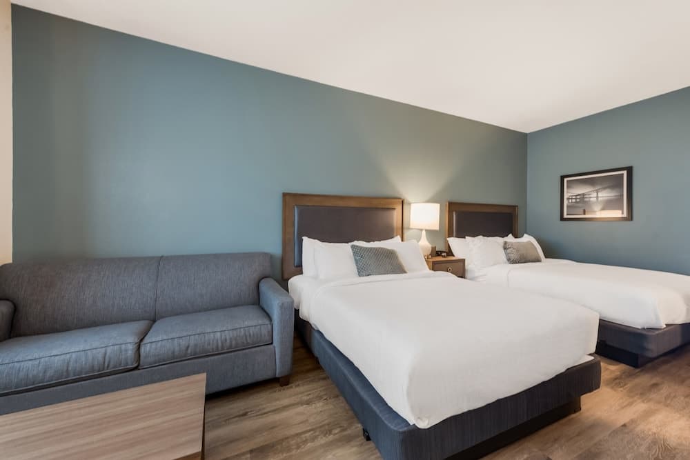 SureStay Plus Hotel by Best Western Highland Poughkeepsie gallery photo in Highland, NY — image 29