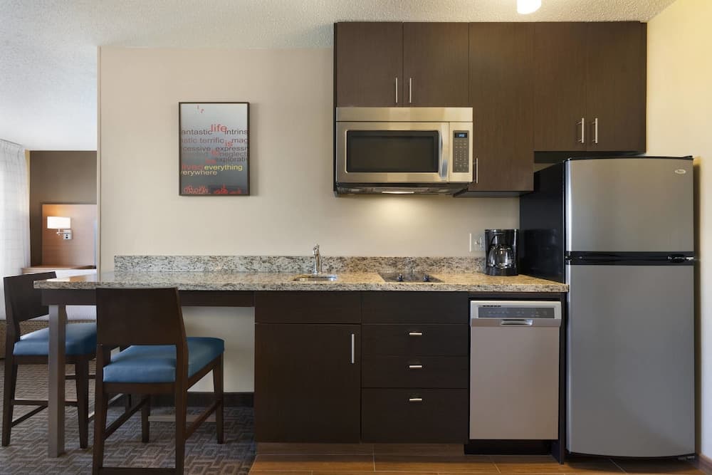 TownePlace Suites Chicago Naperville gallery photo in Naperville, IL — image 9