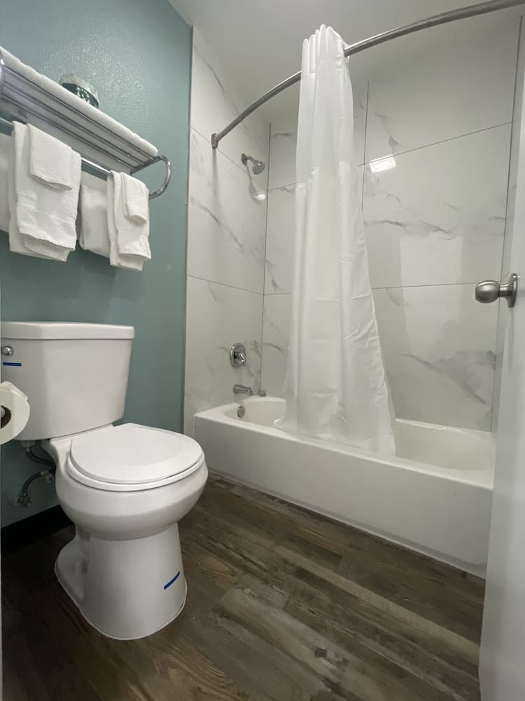 Beyond Stay Hotel property views in Victorville, CA — gallery photo 3