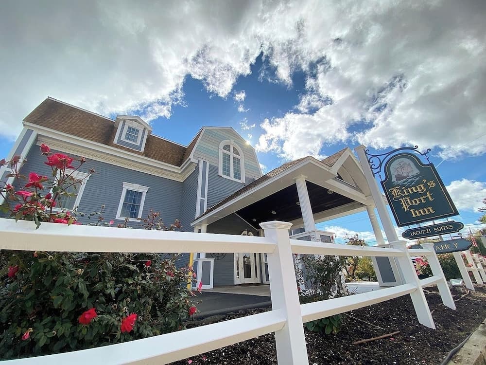 Kings Port Inn featured exterior or lobby in Kennebunk, ME — similar hotel