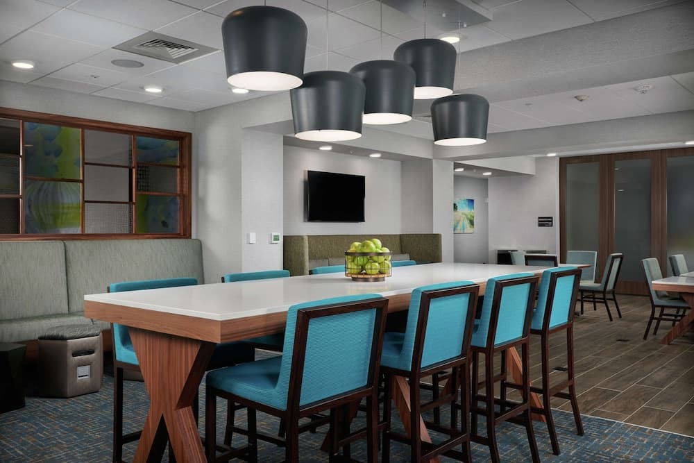 Hampton Inn by Hilton Burley interior in Burley, ID — gallery photo 2