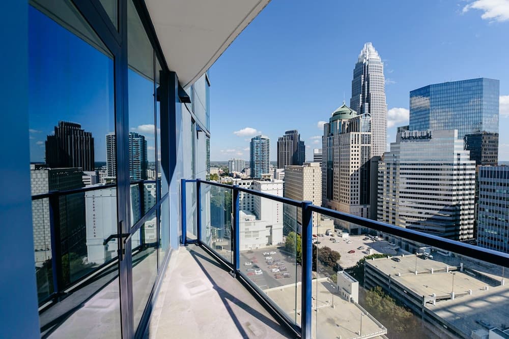 1 Bedroom Apartment in Uptown Charlotte featured exterior or lobby in Charlotte, NC — similar hotel