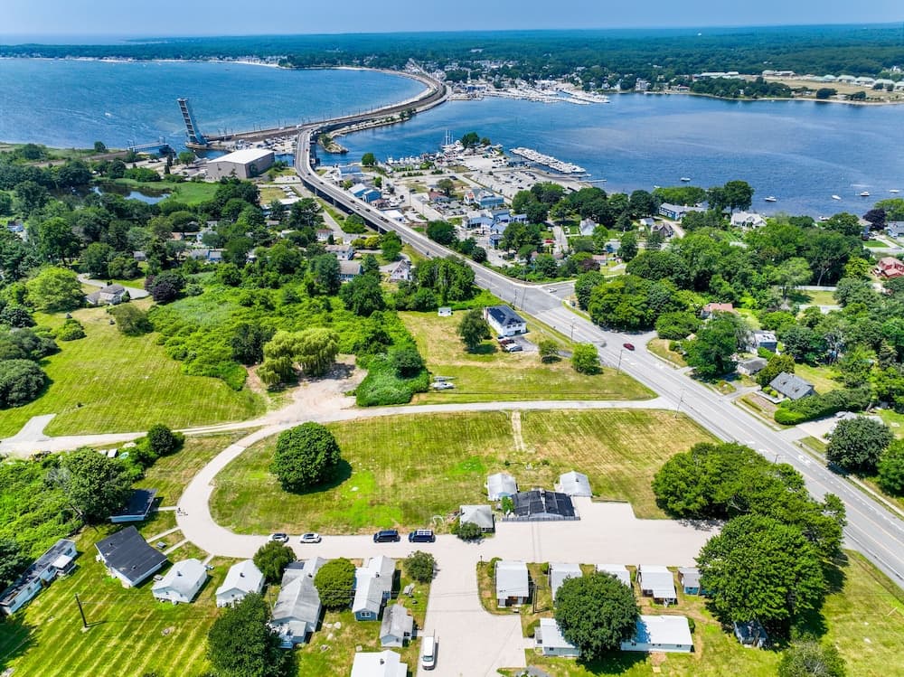 Marina Bay Cottages gallery photo in Waterford — image 30