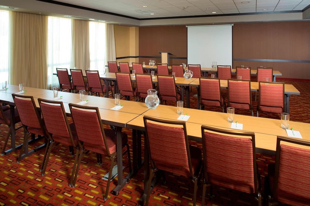 Courtyard by Marriott Dallas Midlothian-Midlothian Conf Ctr gallery photo in Midlothian, TX — image 33