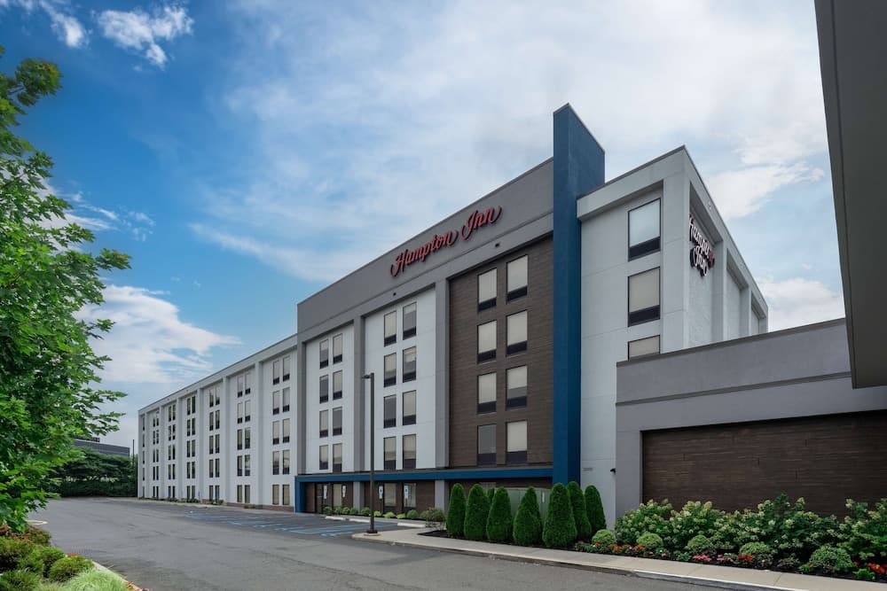 Hampton Inn Woodbridge featured exterior or lobby in Woodbridge — similar hotel