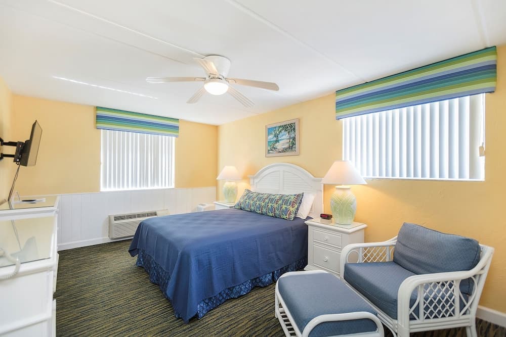 Fantasy Island Resort, Daytona Beach Shores interior in Daytona Beach Shores, FL — gallery photo 2