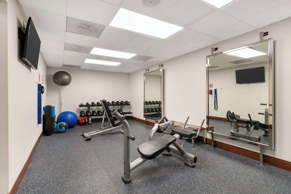 Best Western Plus Kansas City Sports Complex Hotel gallery photo in Kansas City, MO — image 36