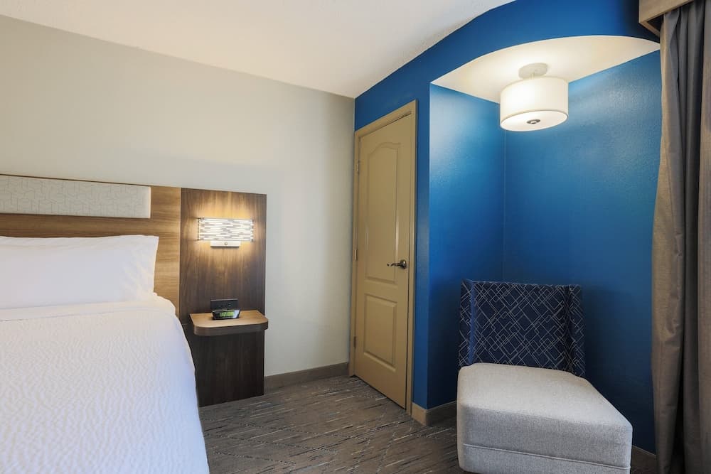 Holiday Inn Express Burlington by IHG gallery photo in Burlington, NC — image 37