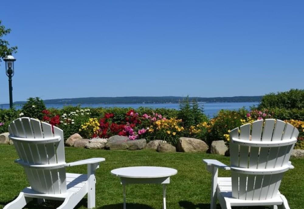 Perry Hotel property views in Petoskey, MI — gallery photo 3
