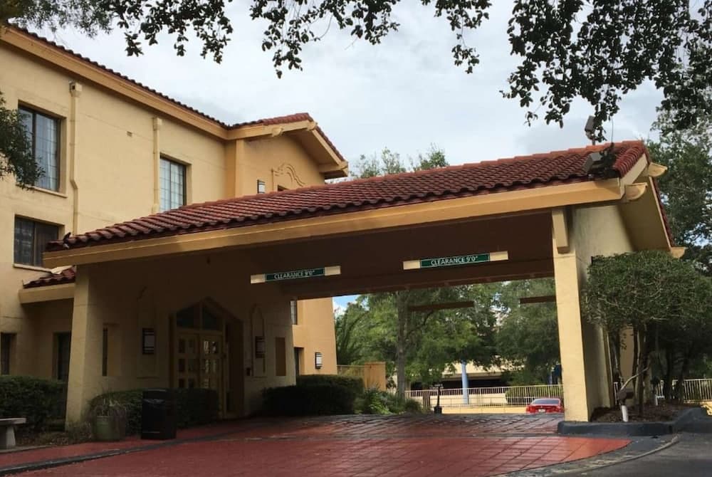Days Inn by Wyndham Gainesville University I-75 featured exterior or lobby in Gainesville, FL — similar hotel