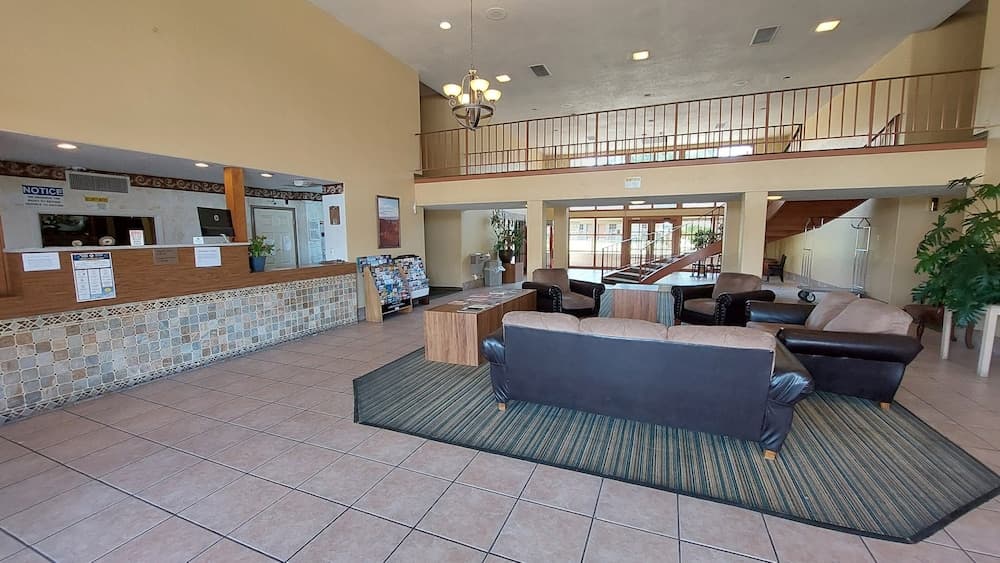 Ville 718 interior in Grand Junction, CO — gallery photo 2