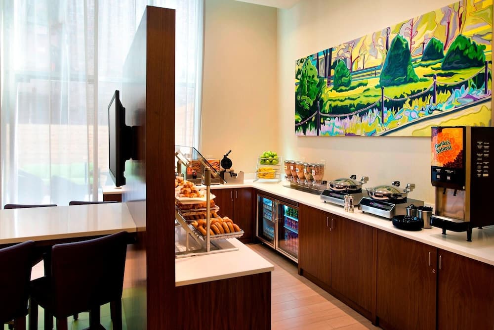 SpringHill Suites by Marriott New York Midtown Manhattan property views in New York, NY — gallery photo 3