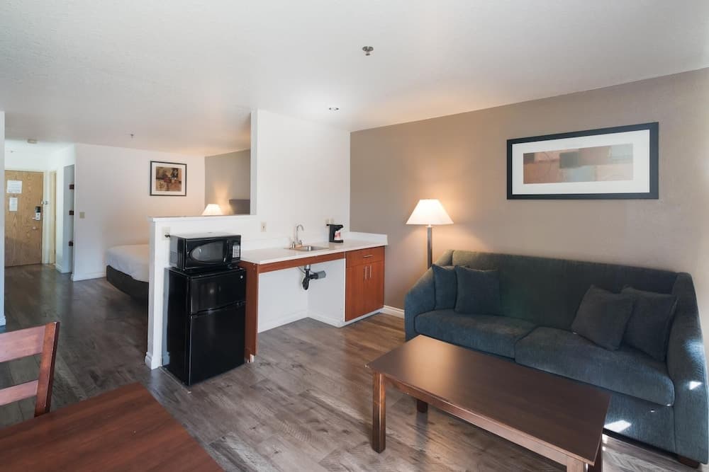 Quality Inn & Suites Kennewick Tri-Cities gallery photo in Kennewick, WA — image 16