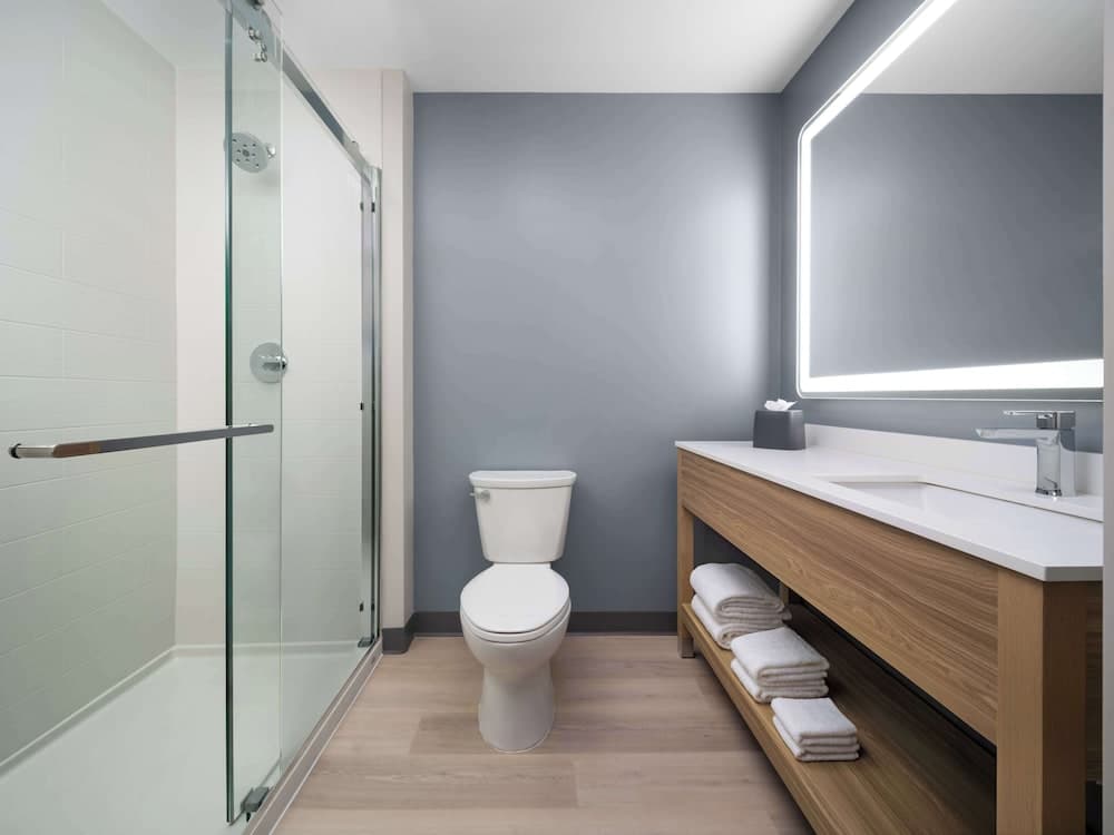 Hyatt Studios Mobile/Tillmans Corner interior in Mobile, AL — gallery photo 2