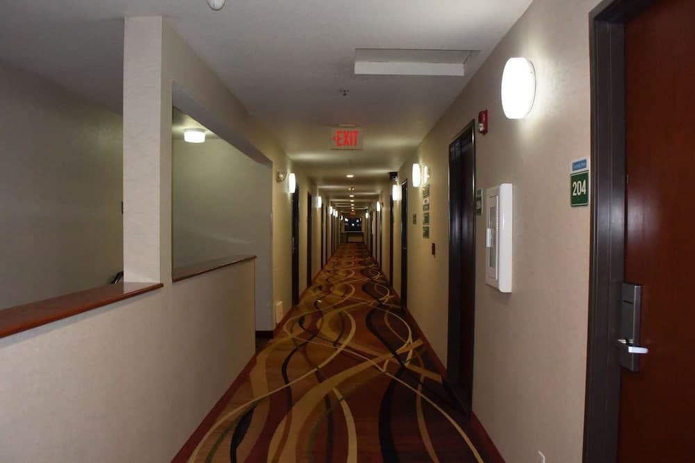 Travelodge Suites by Wyndham Newberg gallery photo in Newberg, OR — image 37