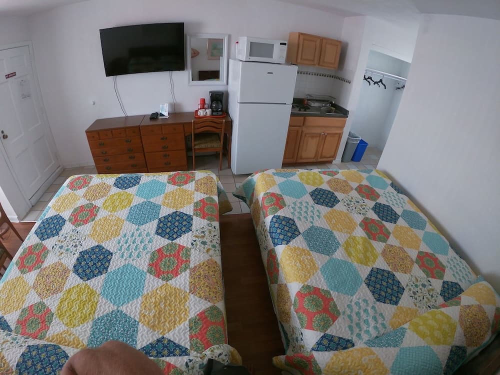 Sea Chest Motel property views in Wildwood Crest, NJ — gallery photo 3