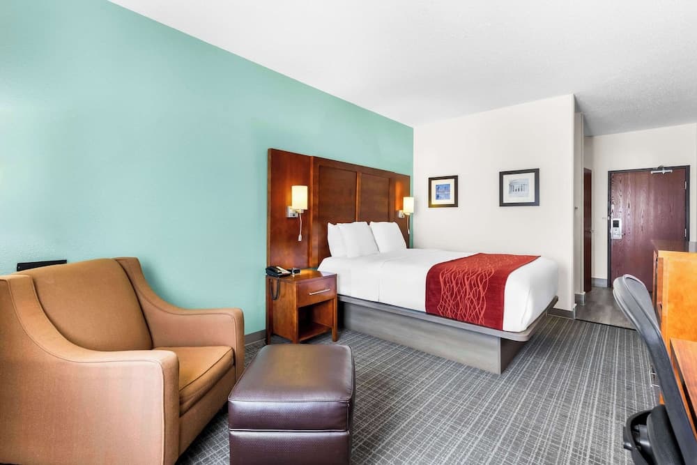 Comfort Inn Marion property views in Marion, OH — gallery photo 3